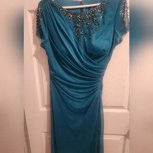 Adrianna Papell Elegant Teal Dress with Beaded Embellishments 12